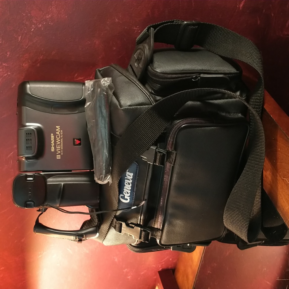 Sharp 8mm Viewcam 12x Power Zoom
